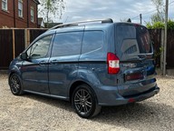 Ford Transit Courier SPORT TDCI 16