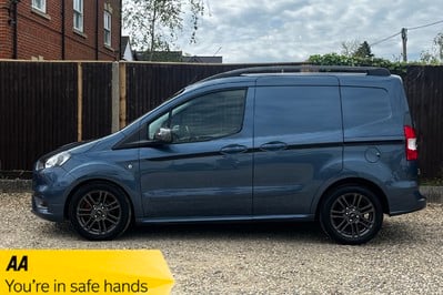 Ford Transit Courier SPORT TDCI