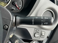 Toyota Yaris VVT-I ICON M-DRIVE S 34