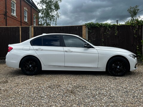 BMW 3 Series 320D ED PLUS 9