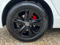 Volkswagen Golf LIFE TSI 15