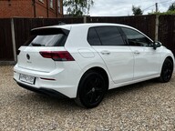 Volkswagen Golf LIFE TSI 8