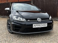 Volkswagen Golf R 13