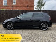 Volkswagen Golf R 1