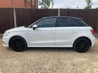 Audi A1 SPORTBACK TFSI S LINE 7