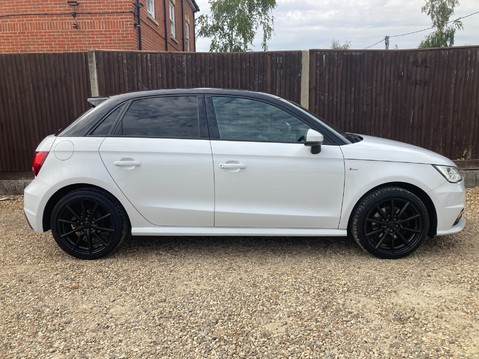 Audi A1 SPORTBACK TFSI S LINE 6