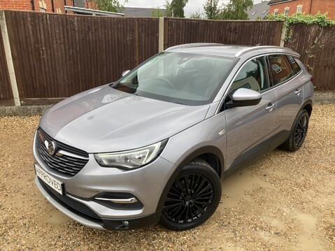 Vauxhall Grandland X TECH LINE NAV S/S 9