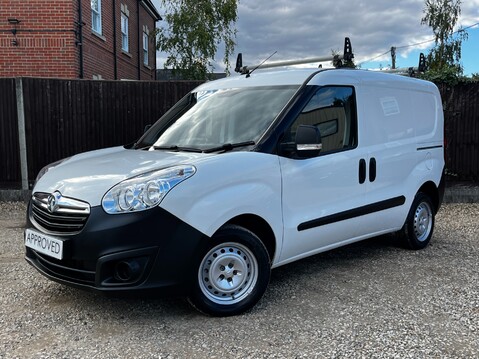 Vauxhall Combo L1H1 2000 CDTI 4