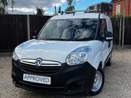 Vauxhall Combo L1H1 2000 CDTI 11