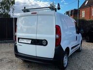 Vauxhall Combo L1H1 2000 CDTI 12