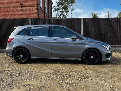 Mercedes-Benz B Class B 200 D AMG LINE EXECUTIVE 6