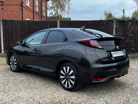 Honda Civic I-VTEC SE PLUS 9