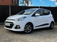 Hyundai i10 PREMIUM 4