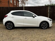 Mazda 2 TECH EDITION 6