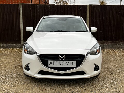 Mazda 2 TECH EDITION 3