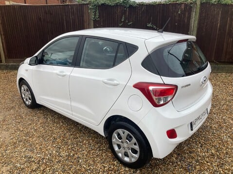 Hyundai i10 SE 15