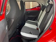 Toyota Aygo VVT-I X-PLAY 24