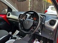 Toyota Aygo VVT-I X-PLAY 28