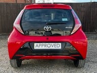 Toyota Aygo VVT-I X-PLAY 9