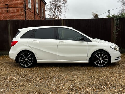 Mercedes-Benz B Class B180 CDI BLUEEFFICIENCY SPORT 7