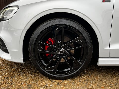 Audi A3 TFSI BLACK EDITION 18