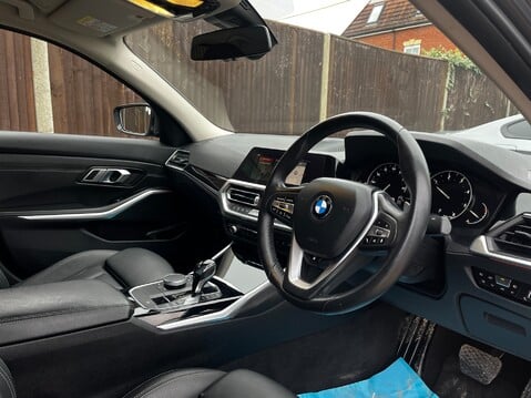 BMW 3 Series 320D SPORT 25