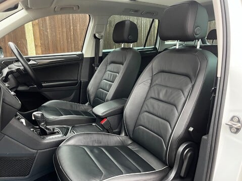 Volkswagen Tiguan SEL TDI BLUEMOTION TECHNOLOGY DSG 24