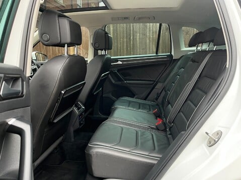 Volkswagen Tiguan SEL TDI BLUEMOTION TECHNOLOGY DSG 28