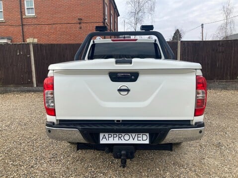 Nissan Navara DCI TREK MINUS 1 4X4 SHR DCB 14