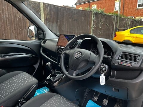 Vauxhall Combo L1H1 2300 CDTI S/S 23