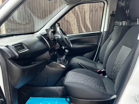 Vauxhall Combo L1H1 2300 CDTI S/S