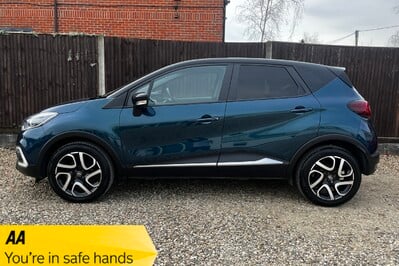 Renault Captur ICONIC TCE