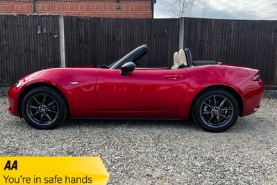 Mazda MX-5 SPORT NAV