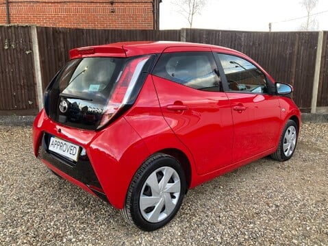 Toyota Aygo VVT-I X-PLAY X-SHIFT 14