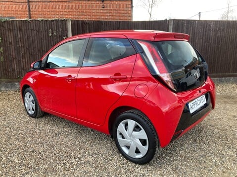 Toyota Aygo VVT-I X-PLAY X-SHIFT 18