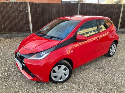 Toyota Aygo VVT-I X-PLAY X-SHIFT 9