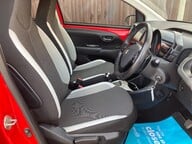 Toyota Aygo VVT-I X-PLAY X-SHIFT 23