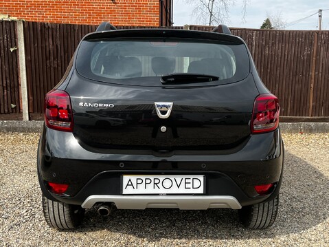 Dacia Sandero Stepway SE TWENTY TCE 8