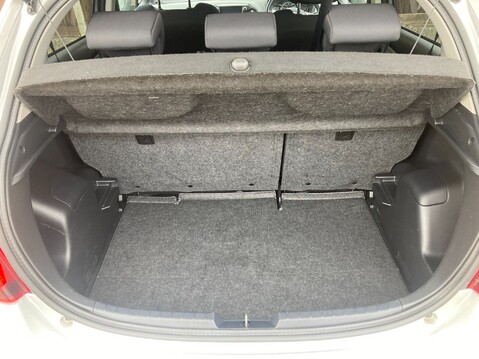 Toyota Yaris VVT-I ICON M-DRIVE S 29