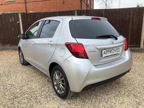 Toyota Yaris VVT-I ICON M-DRIVE S 17
