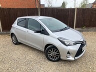 Toyota Yaris VVT-I ICON M-DRIVE S 6