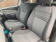 Toyota Yaris VVT-I ICON M-DRIVE S 28