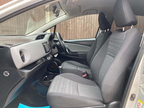 Toyota Yaris VVT-I ICON M-DRIVE S 26