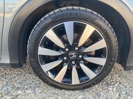 Honda Civic I-VTEC SE PLUS NAVI 18