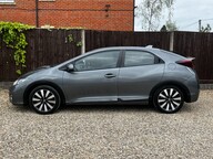 Honda Civic I-VTEC SE PLUS NAVI 11