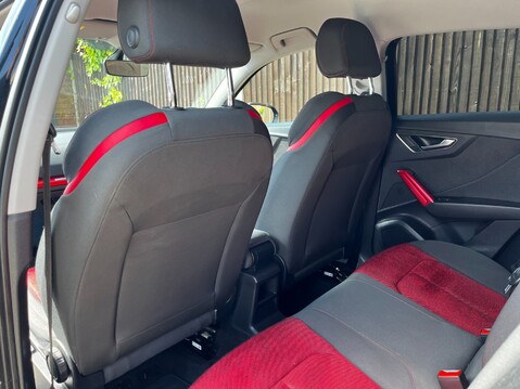 Audi Q2 TFSI SPORT 25