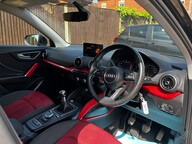 Audi Q2 TFSI SPORT 22