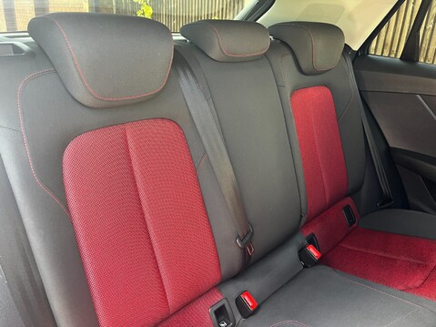 Audi Q2 TFSI SPORT 29