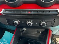 Audi Q2 TFSI SPORT 32