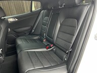 Kia Stinger GT S ISG 27
